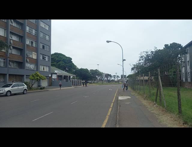 2.5 BEDROOM APARTMENT FOR SALE IN BULWER